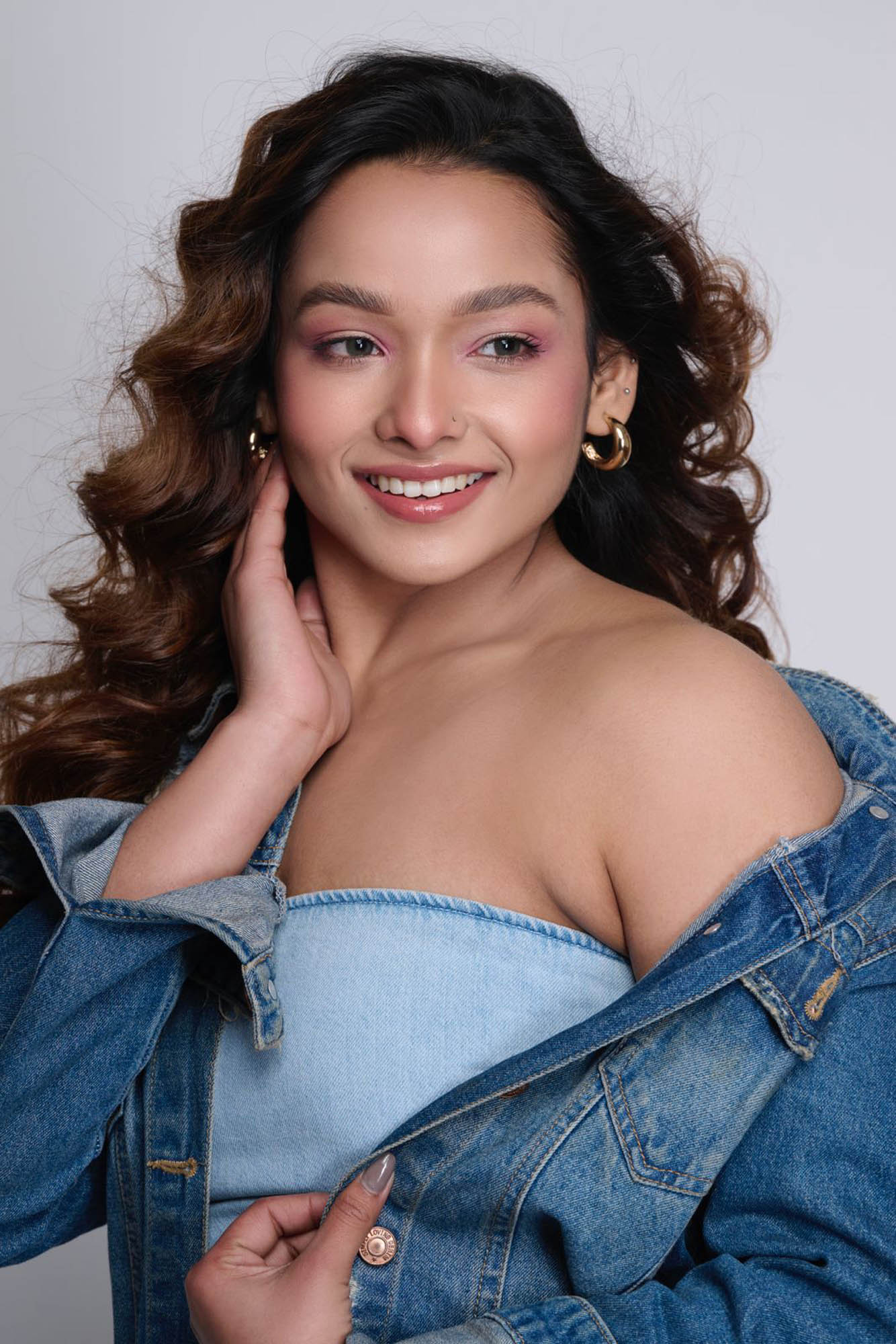 how to become a model in noida female portfolio close-up by Praveen Bhat